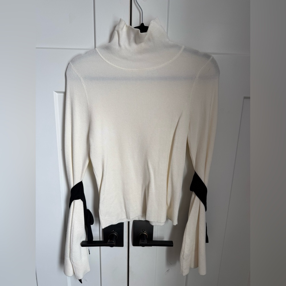 Anthropologie Maeve White Turtleneck Sweater with Black Bow Details size M. - Picture 4 of 7